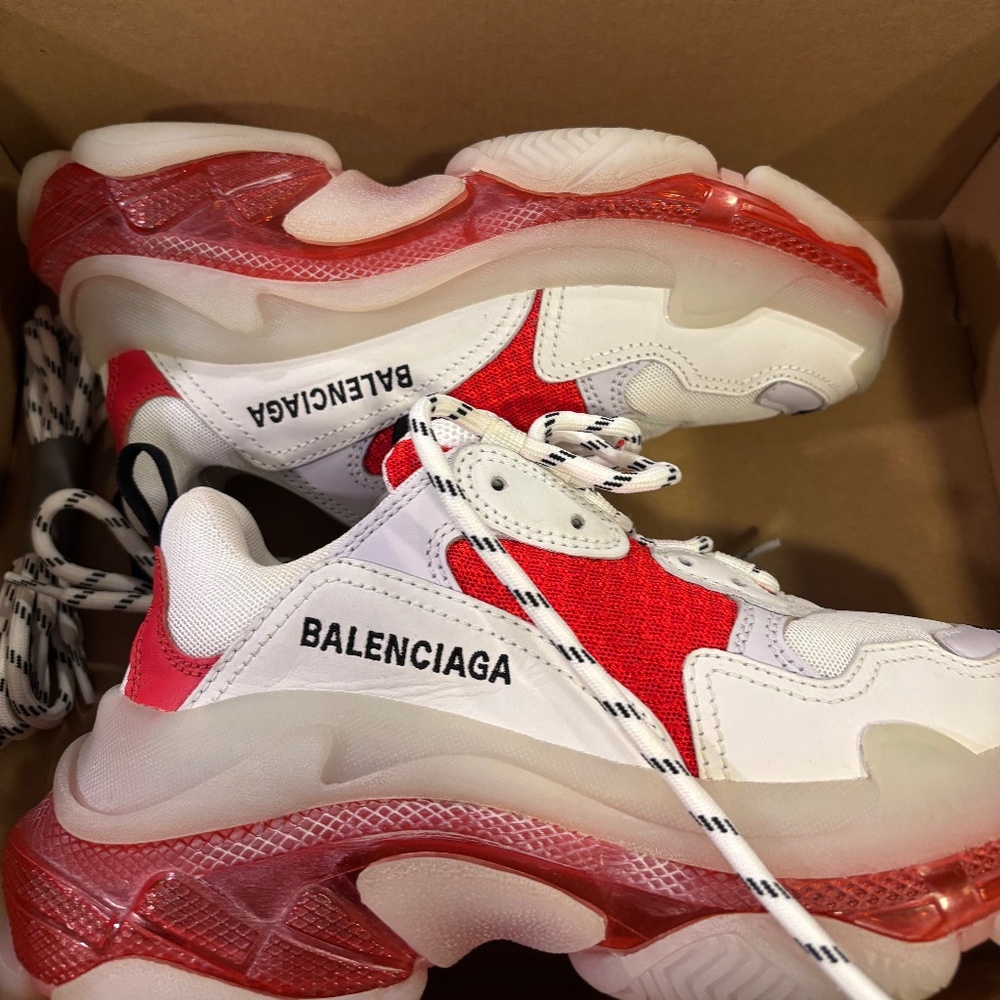 Balenciaga size 37